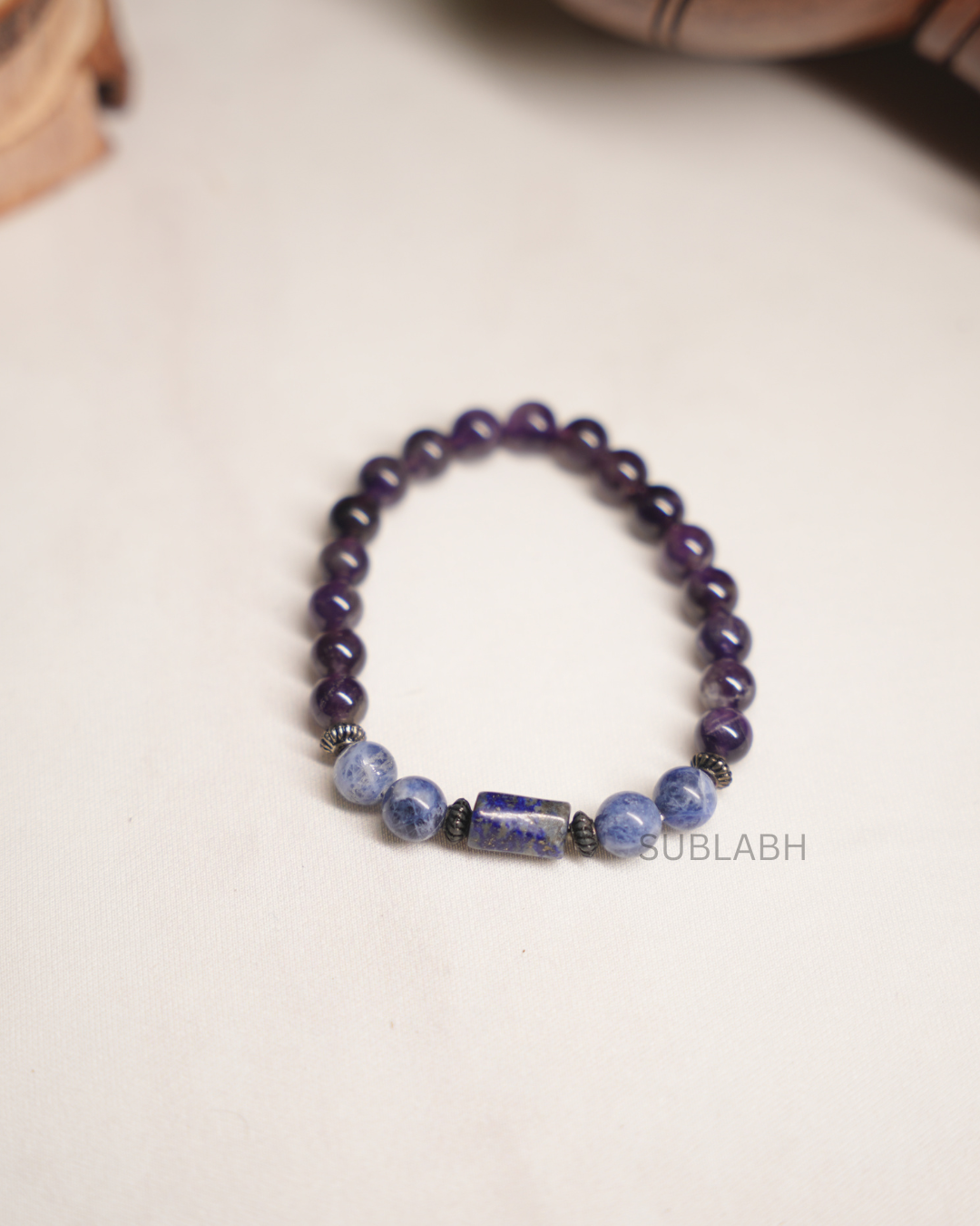 Premium Capricorn (Makar Rashi) Amethyst Energy Bracelet | with Free Selenite Plate